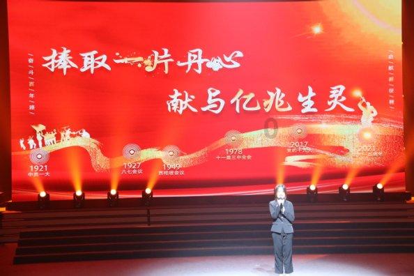 法尔克：拜仁引进特里皮尔谈判仍在继续，如报价合适纽卡愿出售
